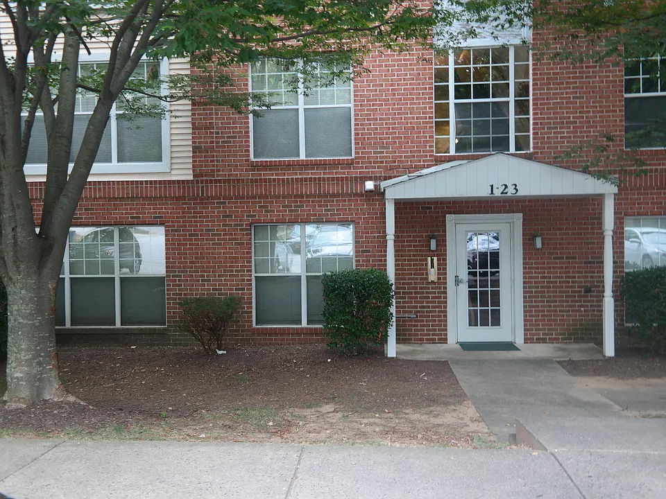 3 Ashlar Hill Ct