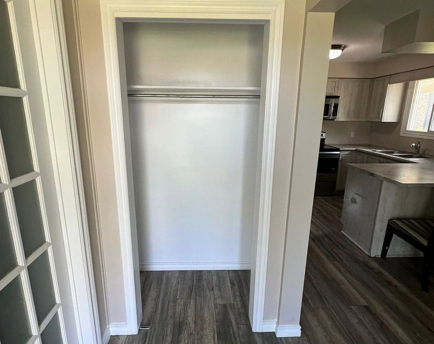 3 bed, $2,000 — Photo 2