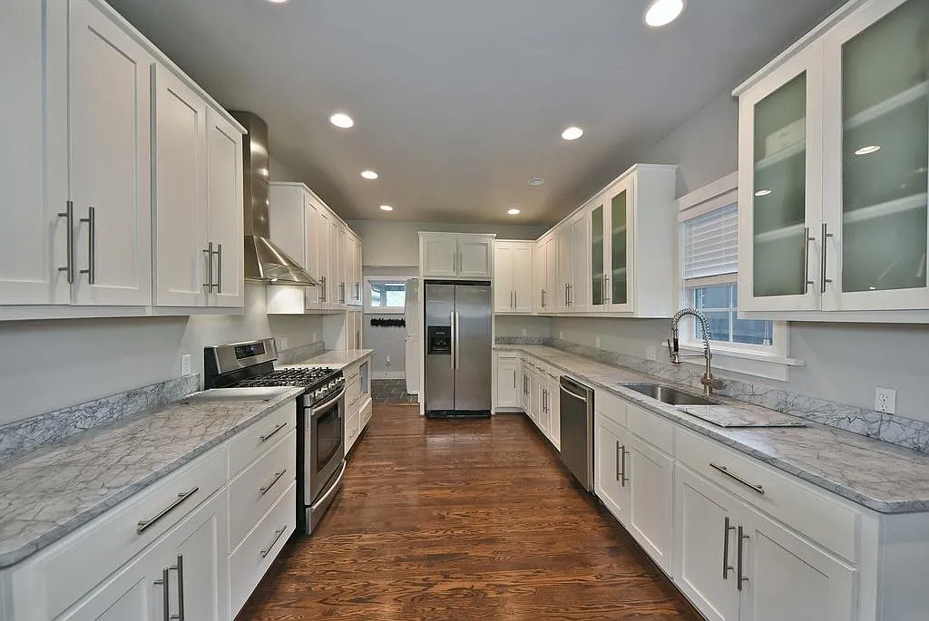 3 bed, 2086 sqft, $2,600 — Photo 3