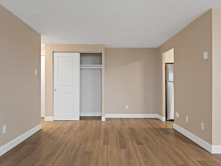 1330 Richmond Rd — Photo 26