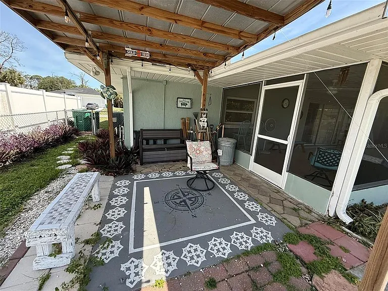 15152 Buswell Ave — Photo 22