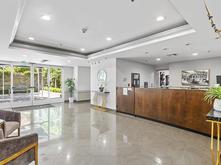 220 Lombard St #317 — Photo 4