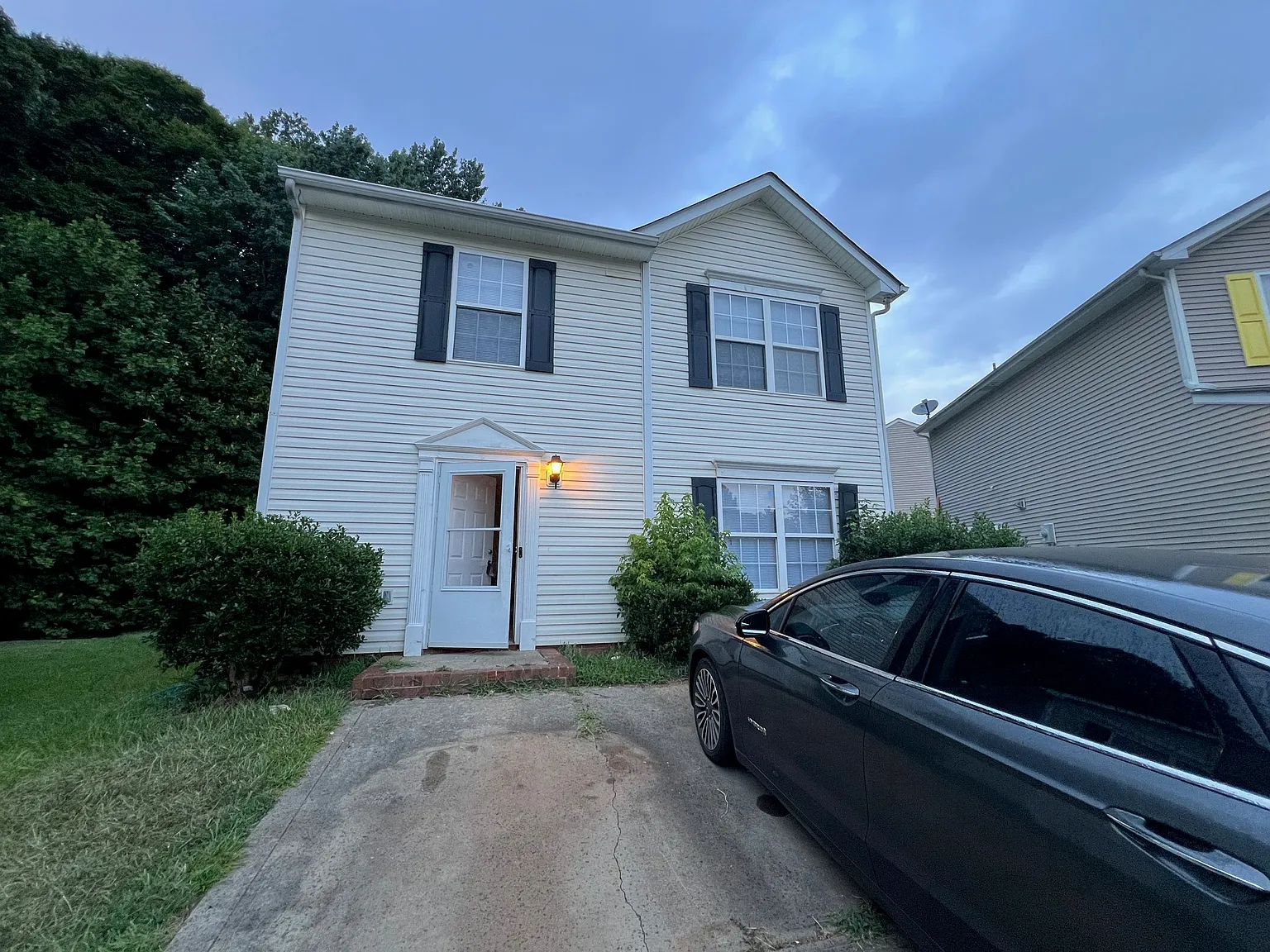 3 bed, 2.5 bath, 1456 sqft, $1,850 — Photo 1