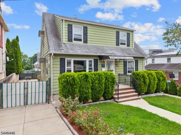 95 Hudson St, Clifton City, NJ 07011