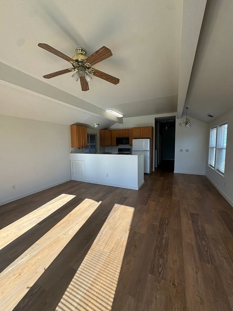 Downtown Grass Valley 2 Bed/1 Bath with Tall Ceilings & Large Private Deck — Photo 1