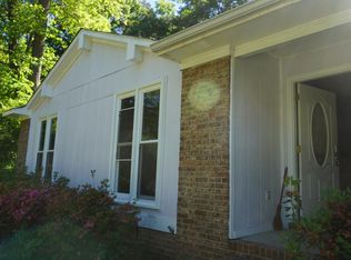 1611 Hickory Ridge Ct, Fayetteville, NC 28304