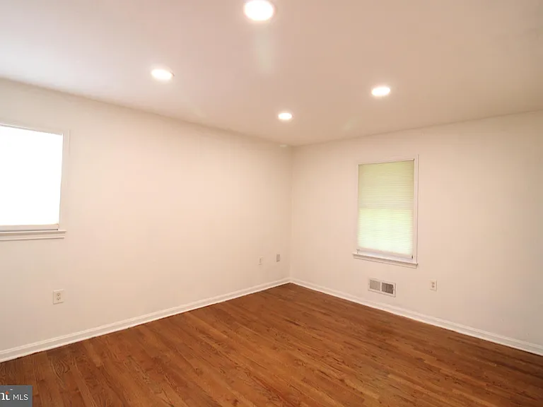 4918 Althea Dr — Photo 13