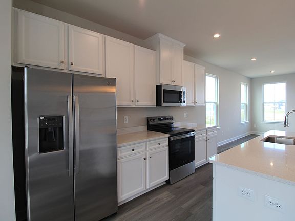 3rd image of 3663 Ponton Rd