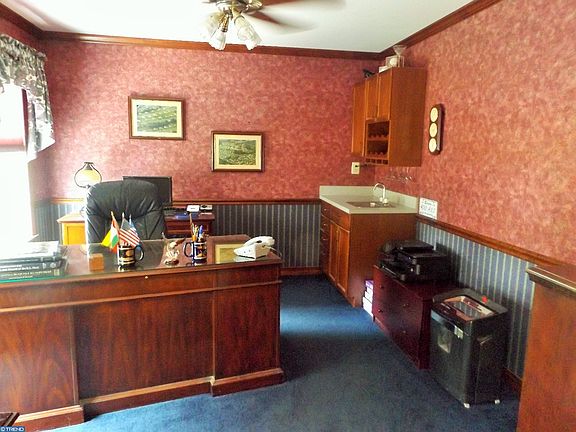 1st Floor Office w/Wet Bar