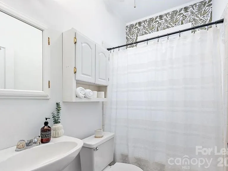 118 Altondale Ave #3 — Photo 8