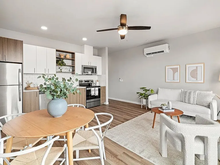 Mila Rose Apartments — Photo 4
