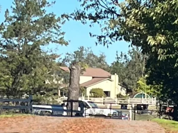 5651 Ver Ni Rd, Sebastopol, CA 95472