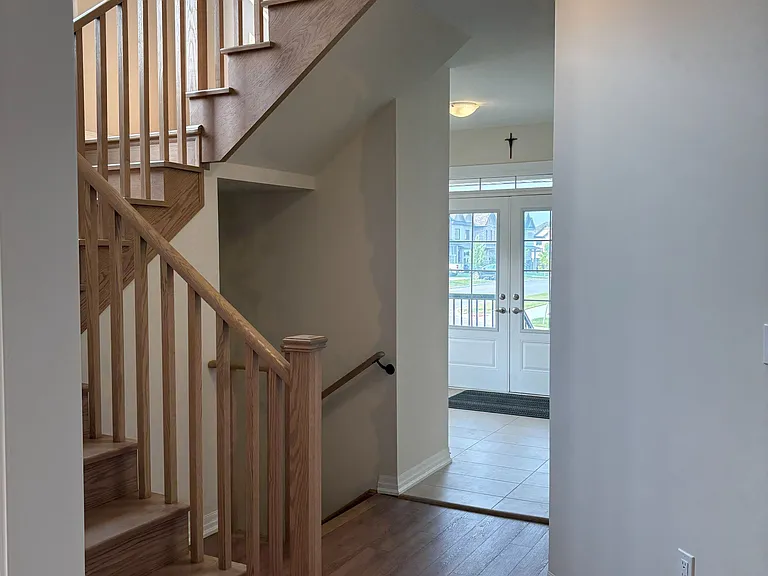 33 Stennett Dr — Photo 8
