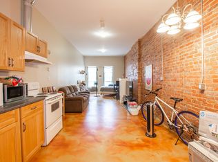 108 Saint Paul St #8, Saint Catharines, ON L2R3M2