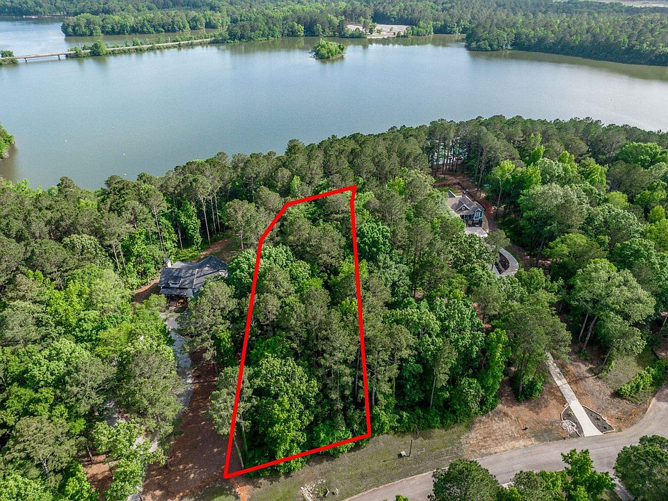 1st image of 1070 Forest Hts