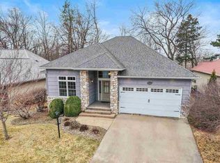 2238 Dempster Dr, Coralville, IA 52241