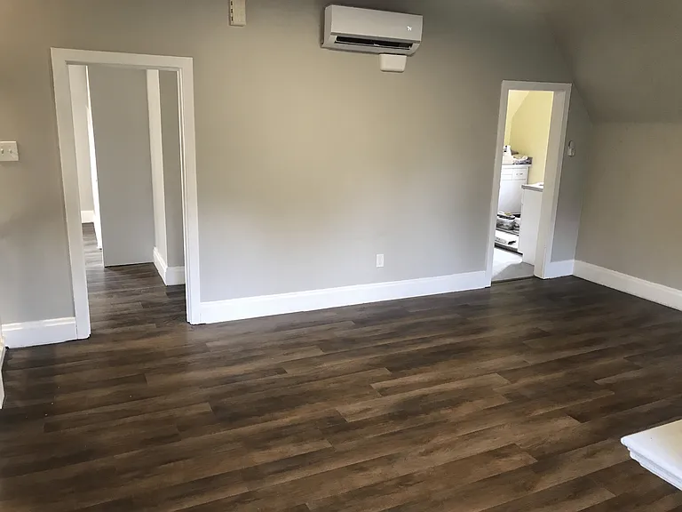 464 Teece Ave #4 — Photo 5