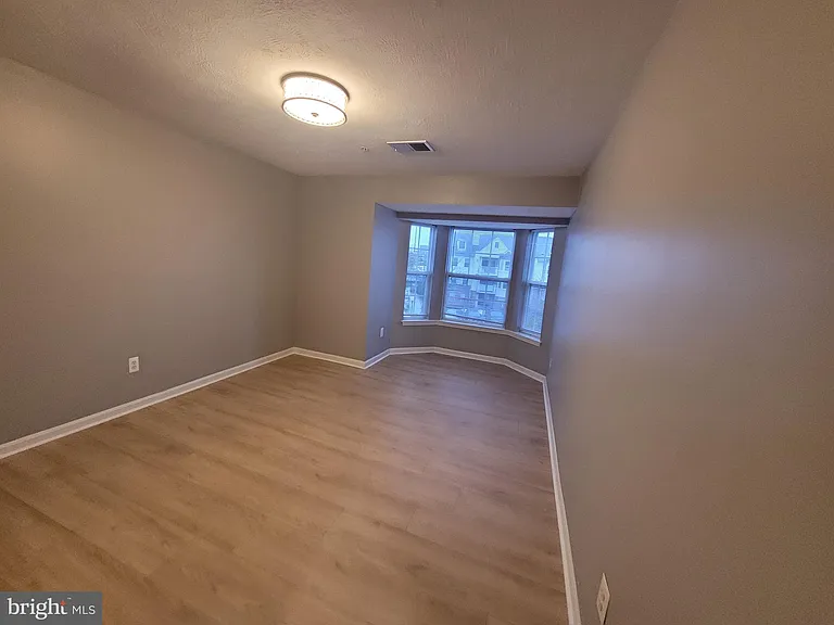 8921 Town Center Cir #5-305 — Photo 19