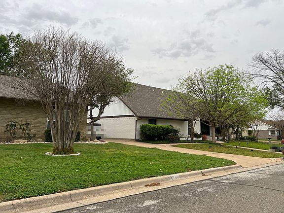 3rd image of 2009 Fair Meadow Dr