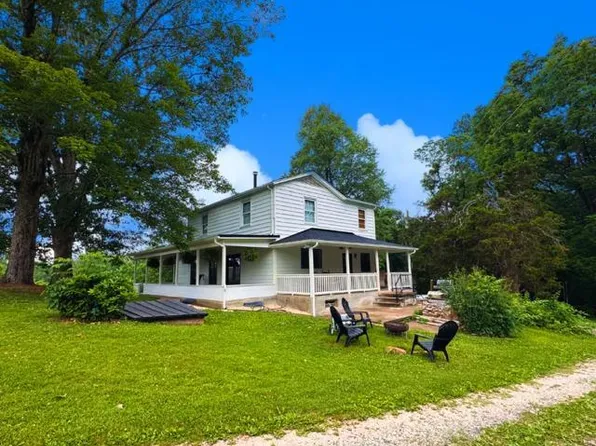 3638 Spring Grove Rd, Appomattox, VA 24522