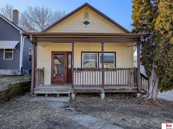 2432 S 17th St, Omaha, NE 68108