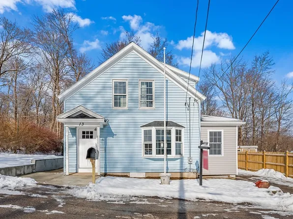 13 Fremont St, Plainville, MA 02762