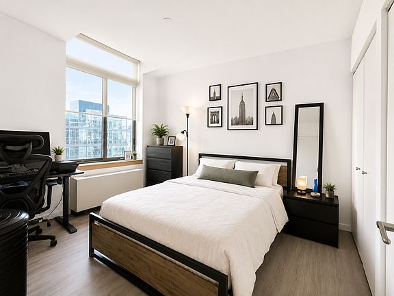 5th image of 35 W 33rd St APT 34C