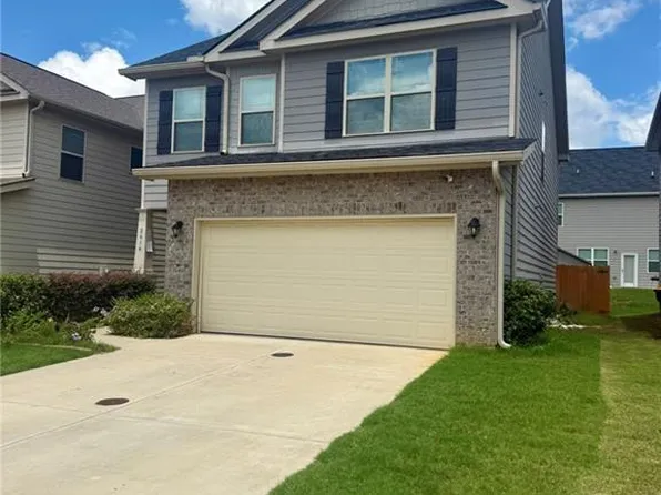 2614 Lovejoy Crossing Ln, Hampton, GA 30228