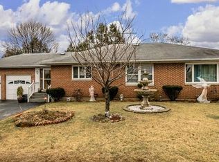 120 Irvington Ave, Waterbury, CT 06708