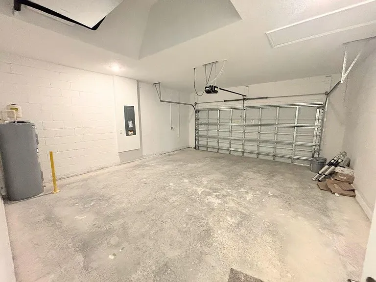 9299 SW Lorenzo Way — Photo 8