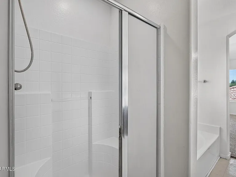 7823 S 48th Ln — Photo 22