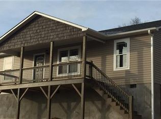 14 Danielbrooke Dr, Asheville, NC 28806