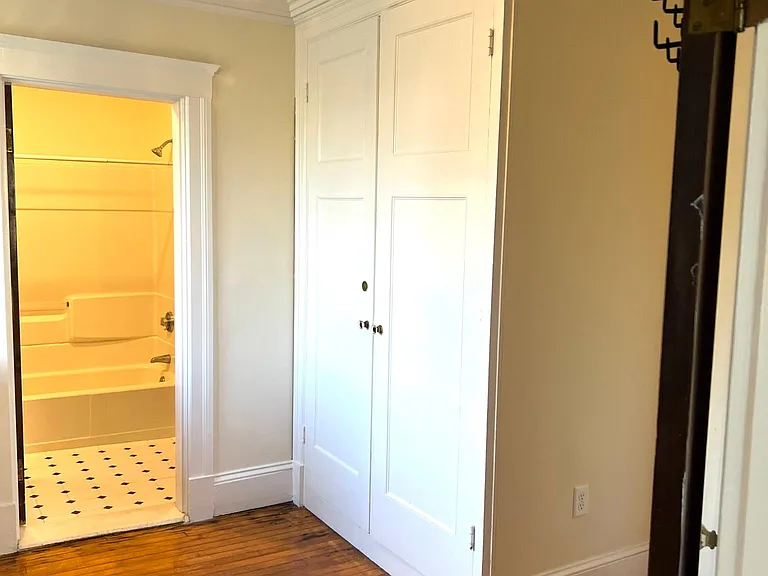 445 S Main St #6 — Photo 13