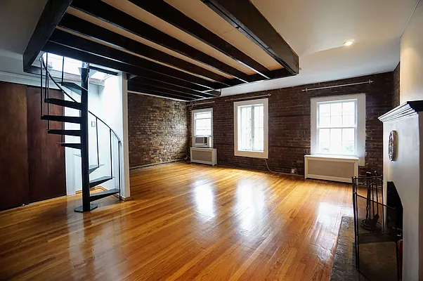 Rented by Compass | media 9