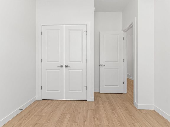5th image of 20707 43rd Ave NW