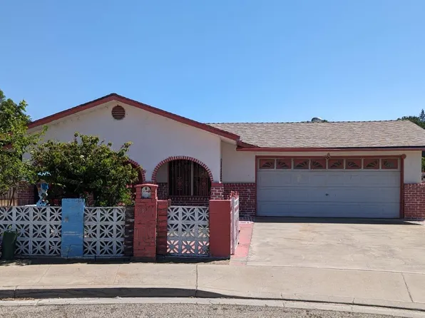 602 Edgar Ave, Sanger, CA 93657