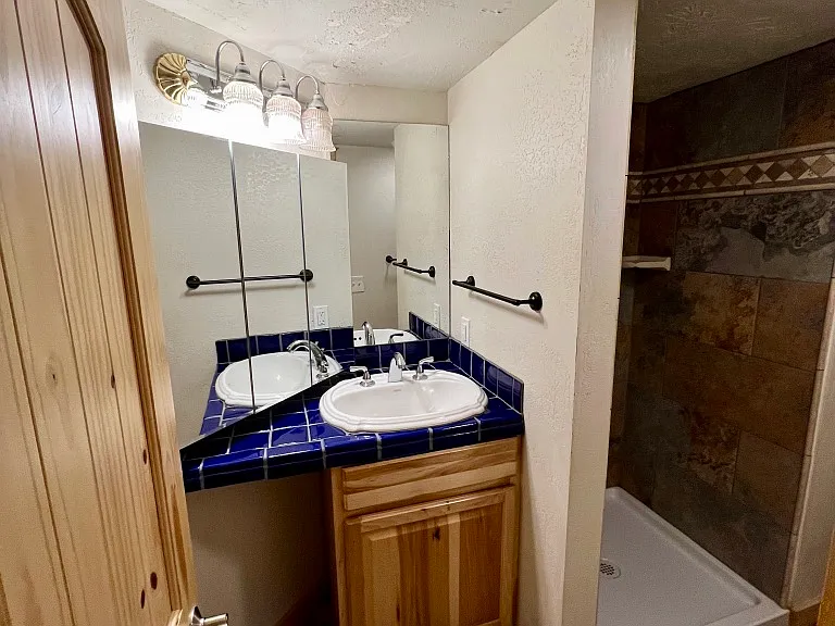 330 E Ashurst Ave #A — Photo 12