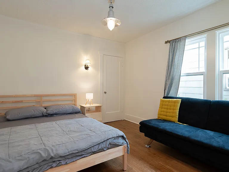 Second bedroom with double windows