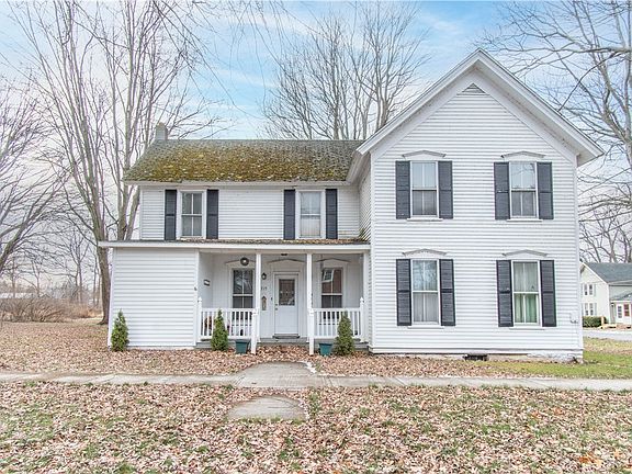 2nd image of 215 William St
