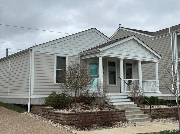 3373 Simeon Bunker St, Saint Charles, MO 63301