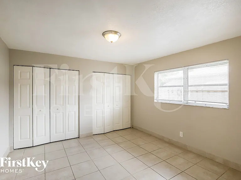 3333 NW 32nd Ct — Photo 8
