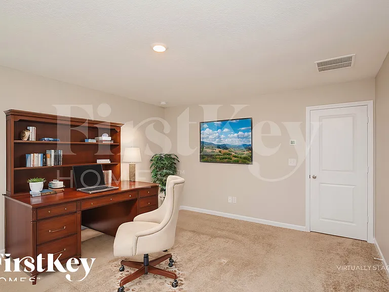 811 Walnut Creek Cir — Photo 4