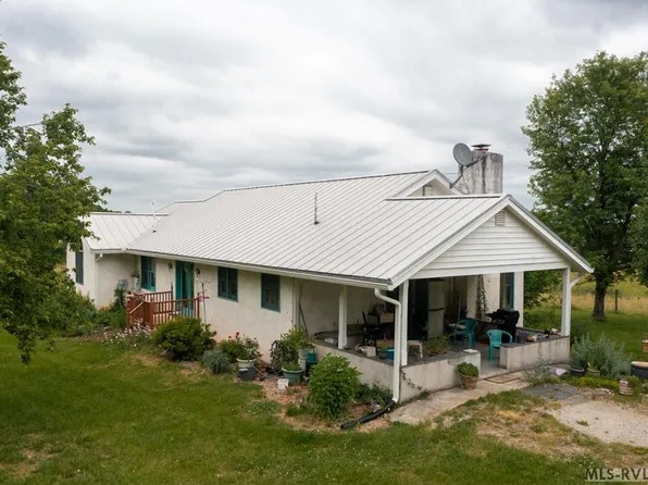 2699 Scotts Xrds, Chase City, VA 23924