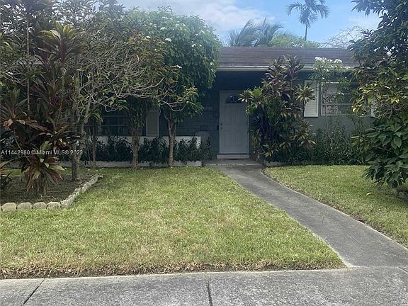 2nd image of 20785 NW Miami Ct