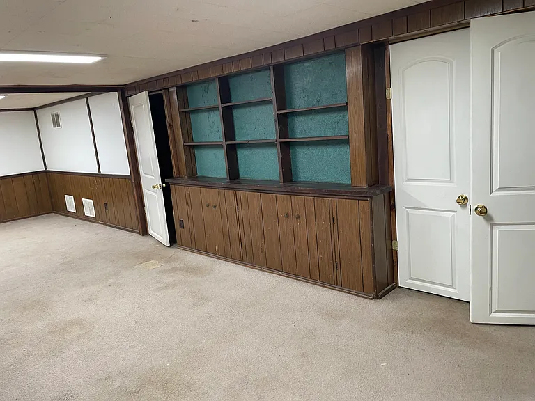 339 Clayton — Photo 13