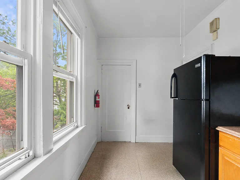 281 19th Ave #2 — Photo 13
