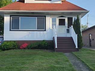 4009 Orchard Park Dr, Parma, OH 44134