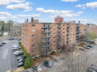 1321 Worcester Rd APT 405, Framingham, MA 01701
