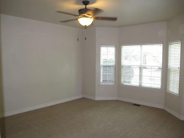 846 N 7th St — Photo 3