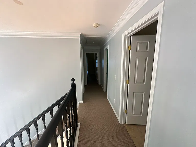 Pinehollow Ct — Photo 65